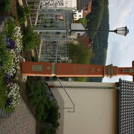 Hotel Zur Krone Birresborn Exterior photo